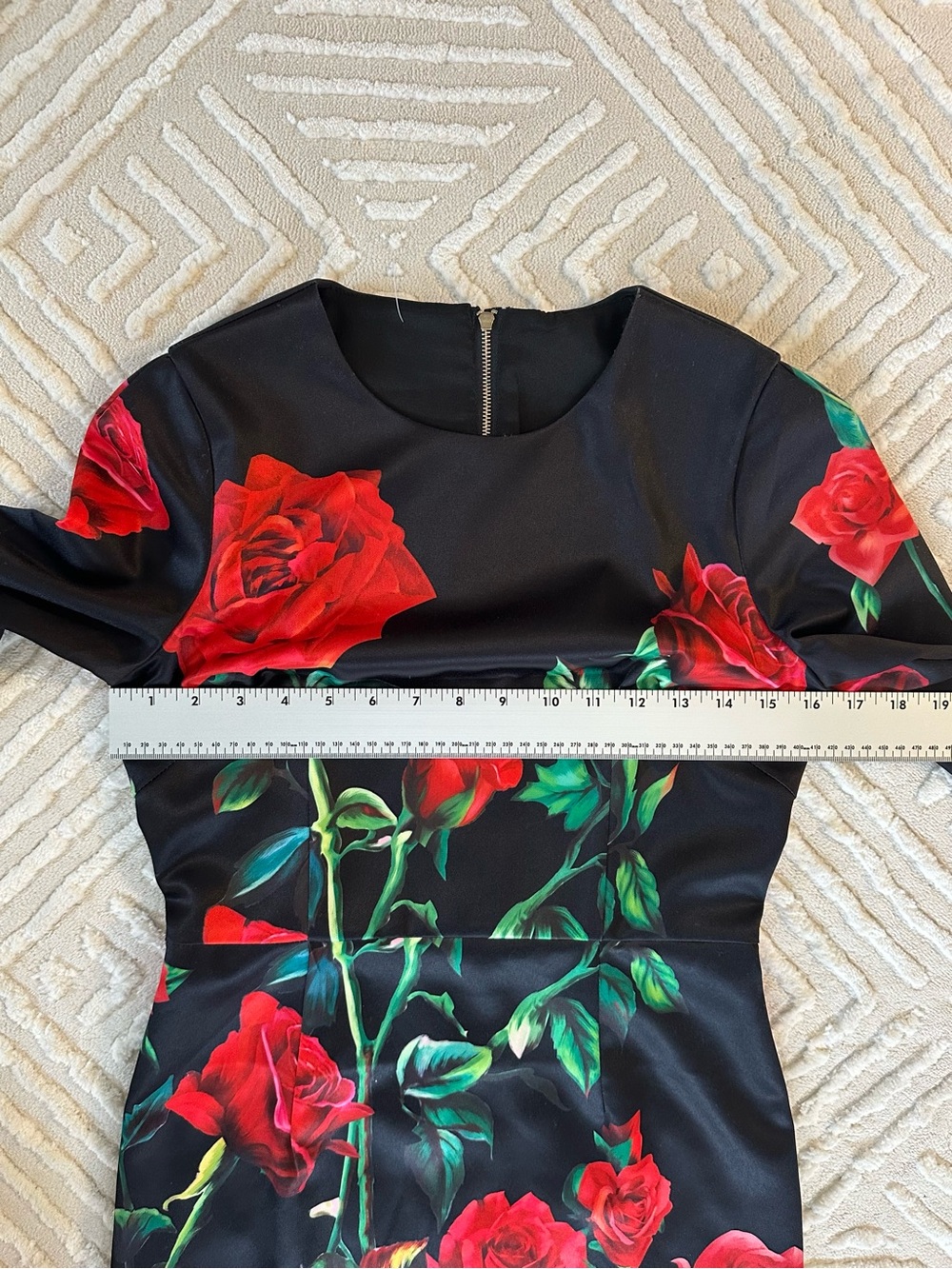 Black Sheath Dress Red Rose
Print Elegant Floral Midi - Designer Inspired - Picture 12 of 16